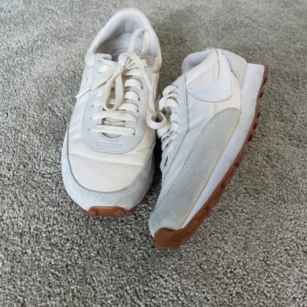 Nike Tennis Sneaker